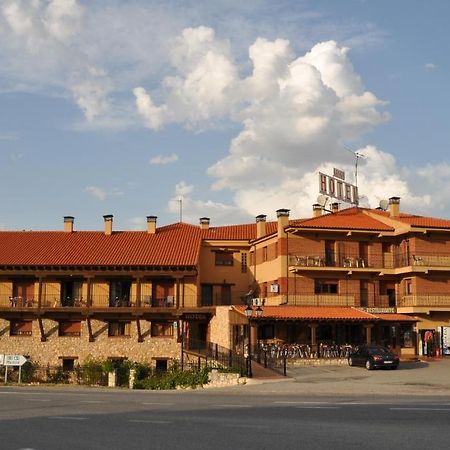Hotel Langa Cerezo de Abajo Екстер'єр фото
