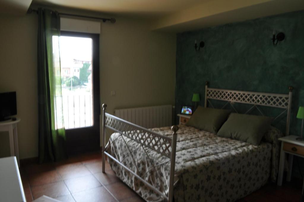 Hotel Langa Cerezo de Abajo Номер фото